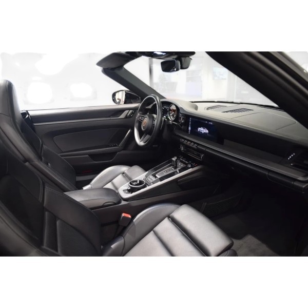 Porsche 911 992.1 4S Cabrio – Libertà e Prestazioni