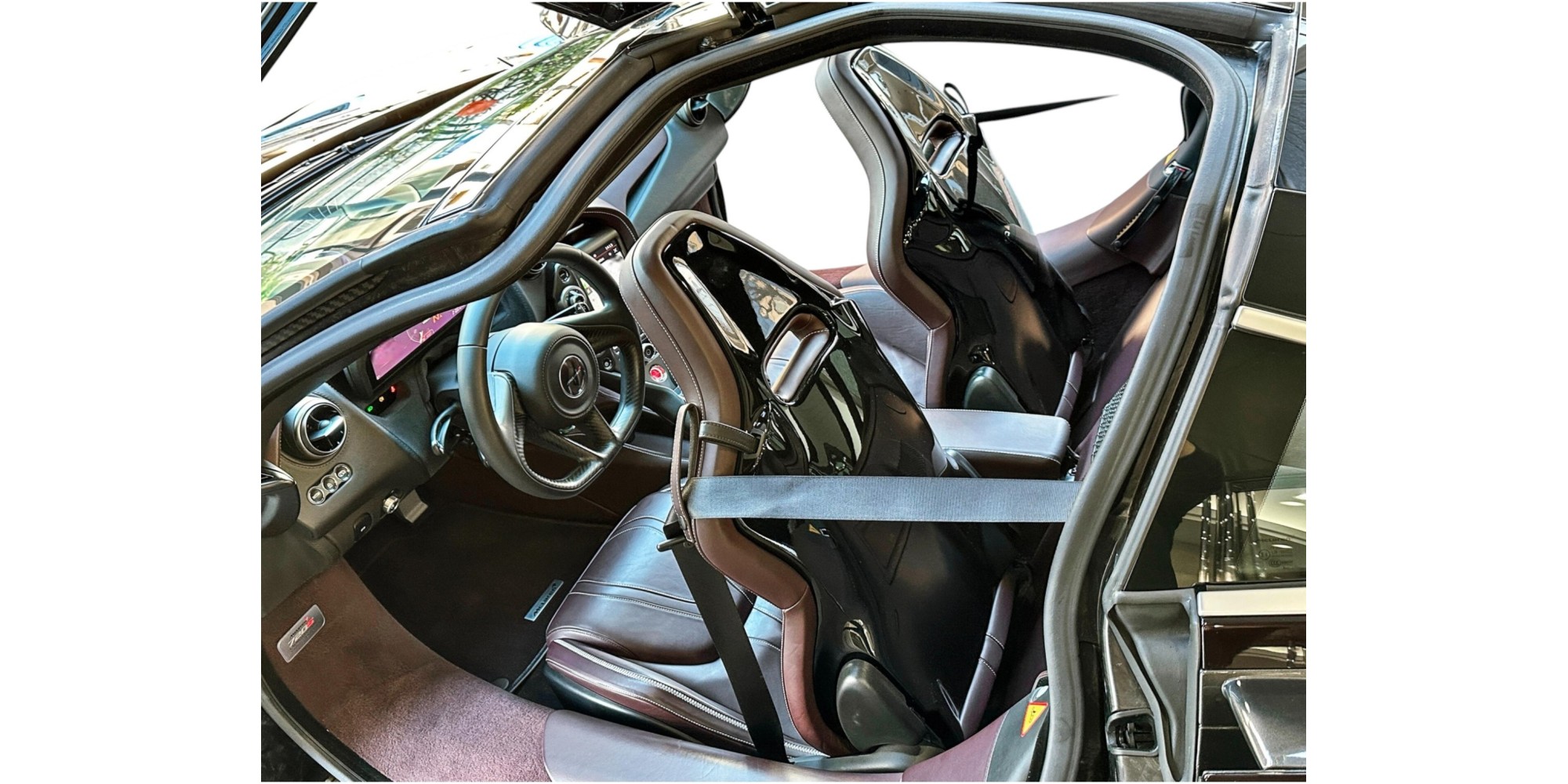 McLaren 720S Performance Launch Edition supercar rara