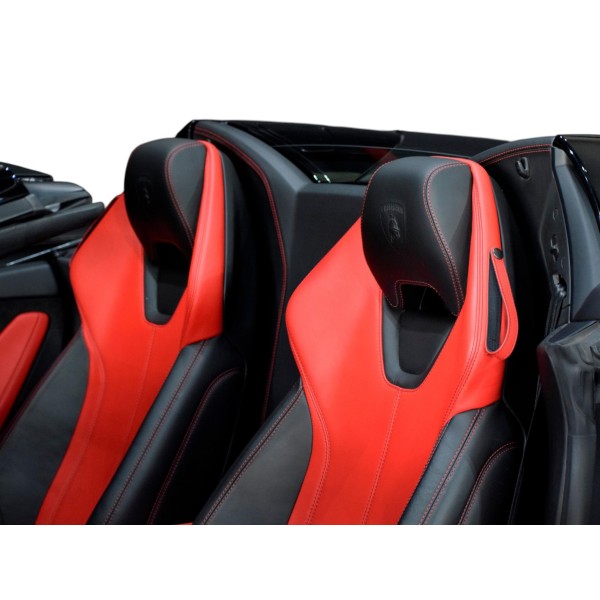 Lamborghini Huracan Spyder LP610 4 AWD supercar lusso