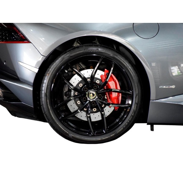 Lamborghini Huracan Spyder LP610 4 AWD supercar lusso