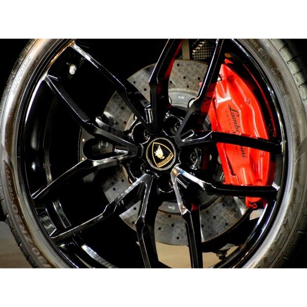 Lamborghini Huracan Spyder LP610 4 AWD supercar lusso