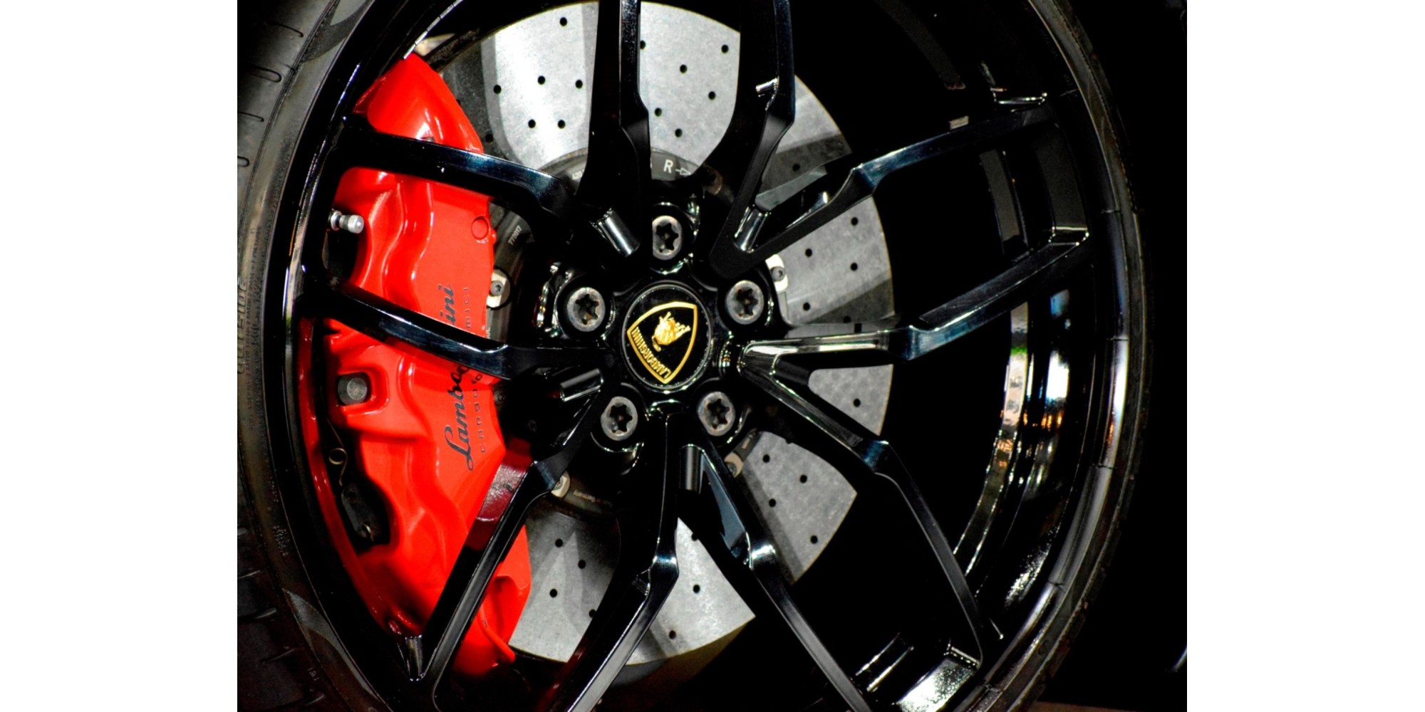 Lamborghini Huracan Spyder LP610 4 AWD supercar lusso
