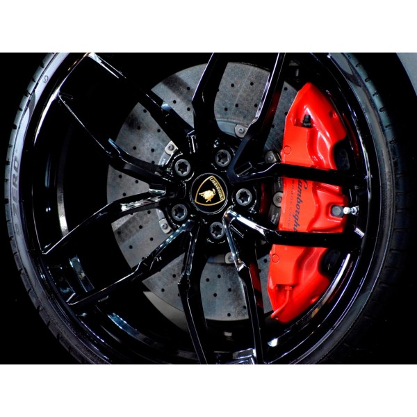 Lamborghini Huracan Spyder LP610 4 AWD supercar lusso