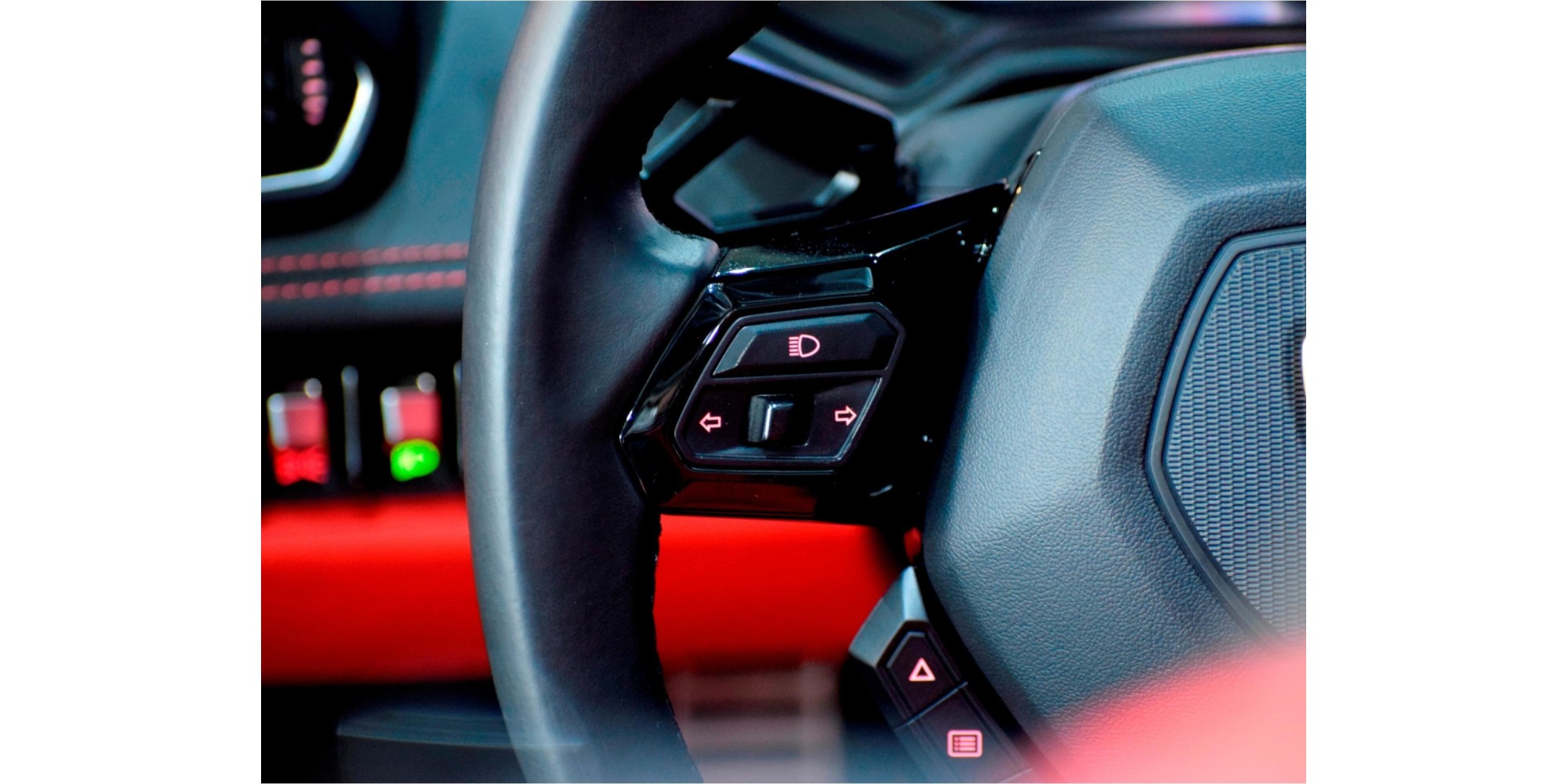 Lamborghini Huracan Spyder LP610 4 AWD supercar lusso