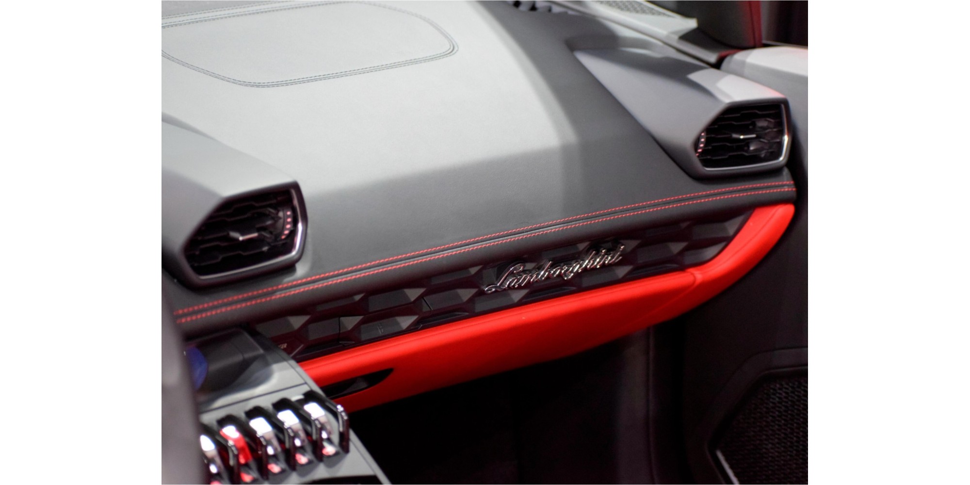 Lamborghini Huracan Spyder LP610 4 AWD supercar lusso