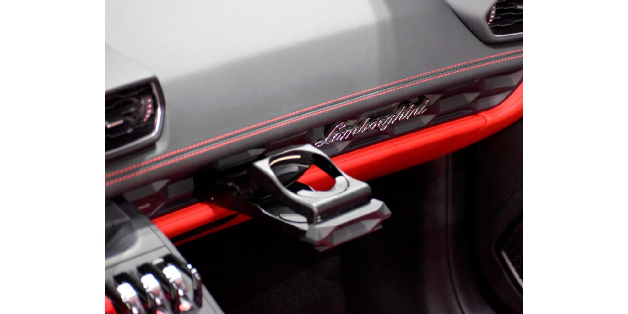 Lamborghini Huracan Spyder LP610 4 AWD supercar lusso