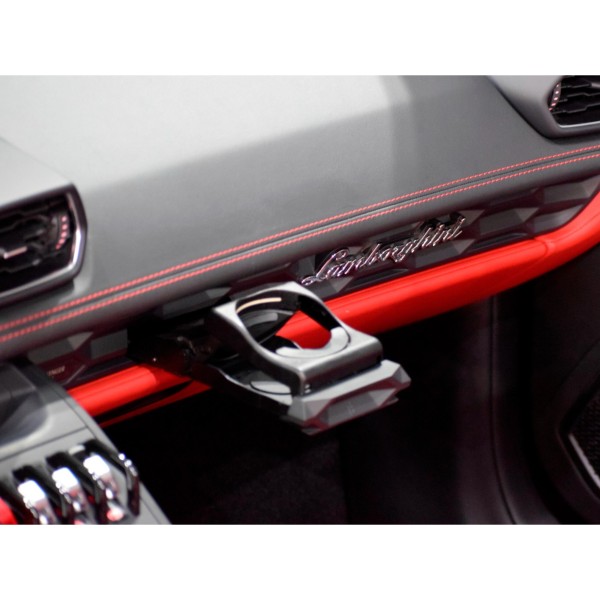 Lamborghini Huracan Spyder LP610 4 AWD supercar lusso