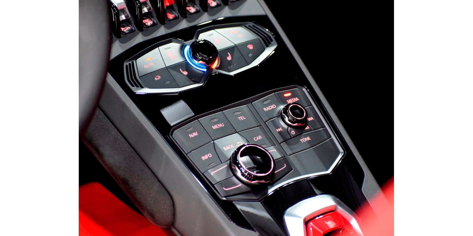 Lamborghini Huracan Spyder LP610 4 AWD supercar lusso