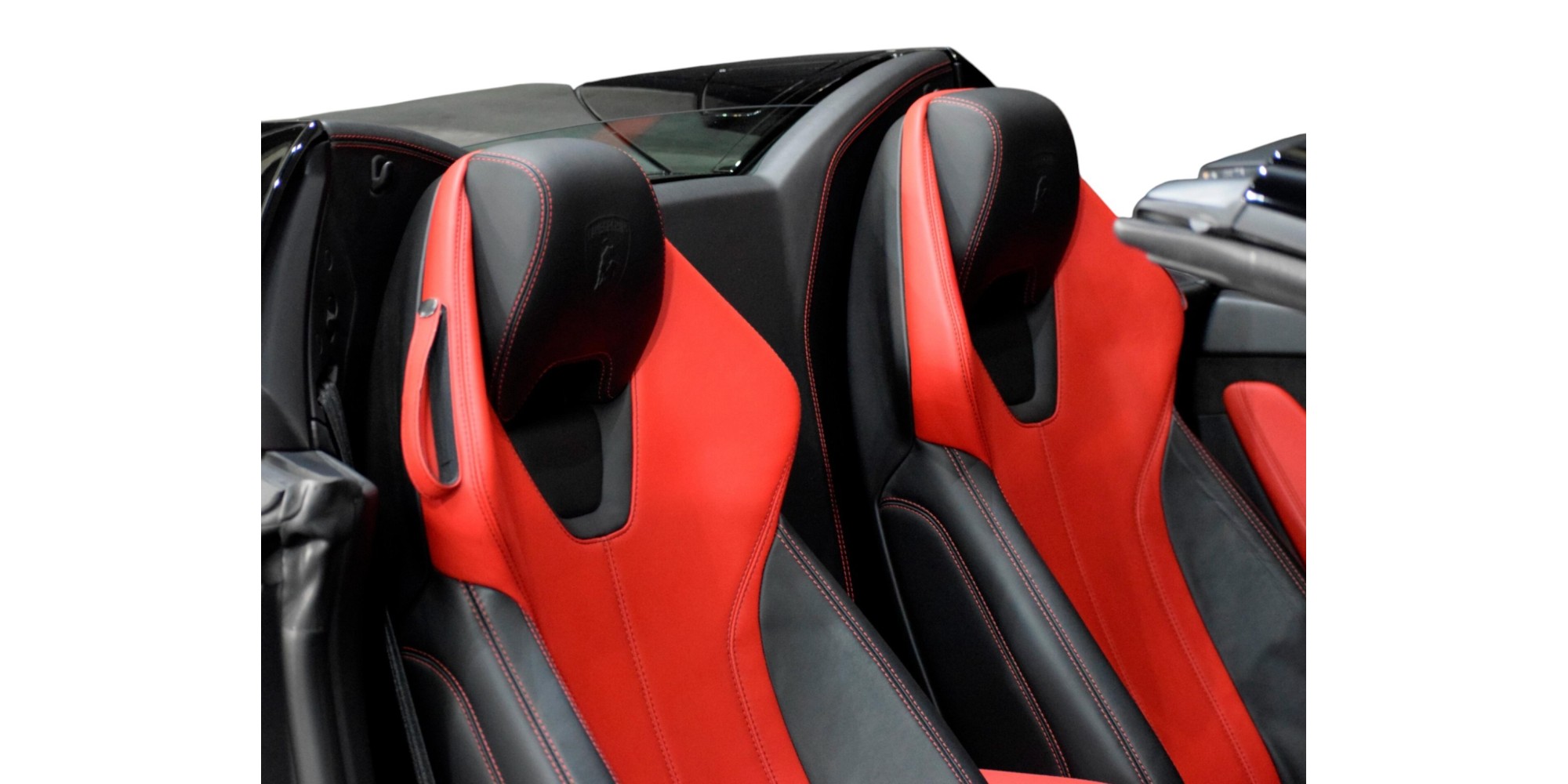 Lamborghini Huracan Spyder LP610 4 AWD supercar lusso