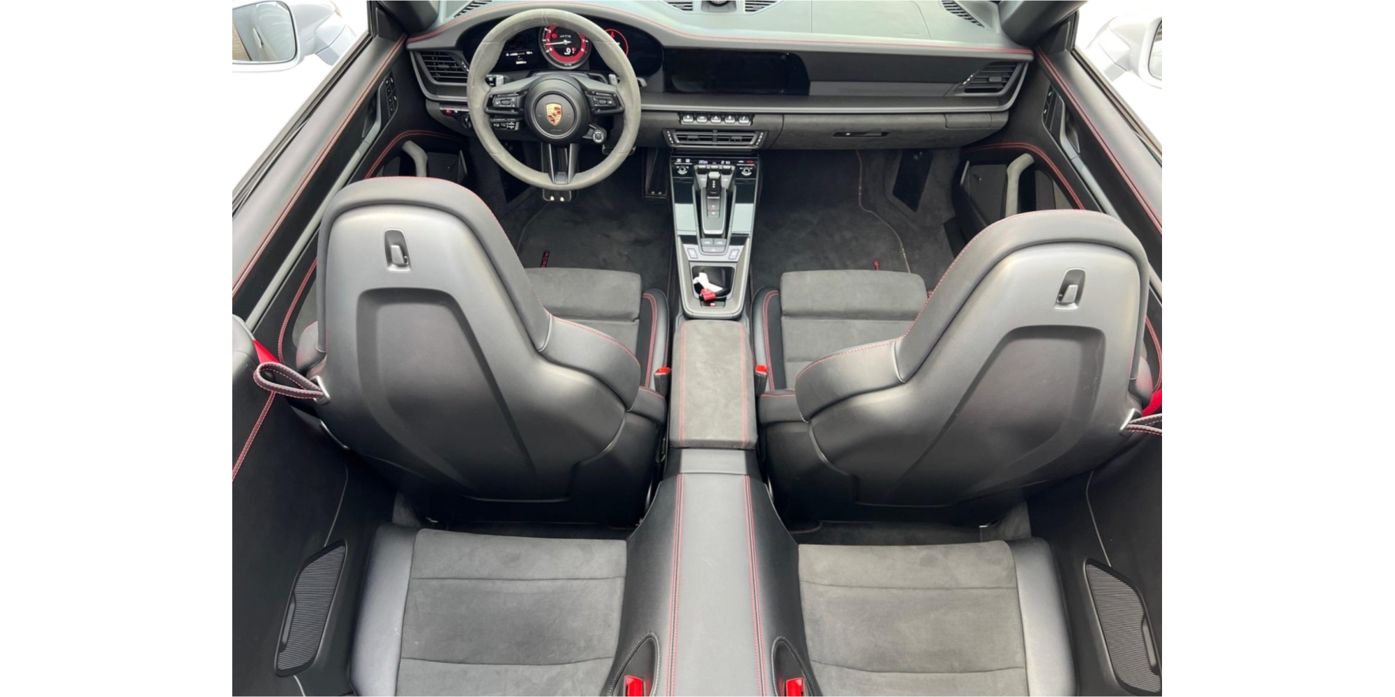 Porsche 911 992 GTS Cabrio Export EU Spec Auto