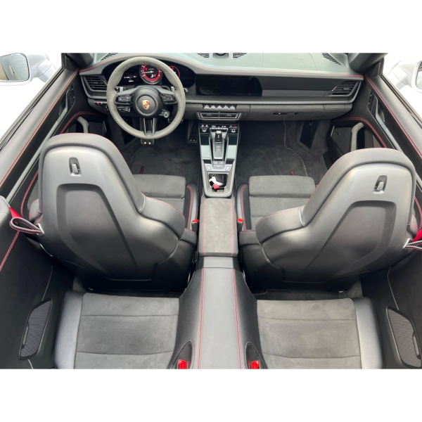 Porsche 911 992 GTS Cabrio Export EU Spec Auto