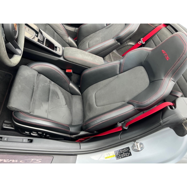 Porsche 911 992 GTS Cabrio Export EU Spec Auto