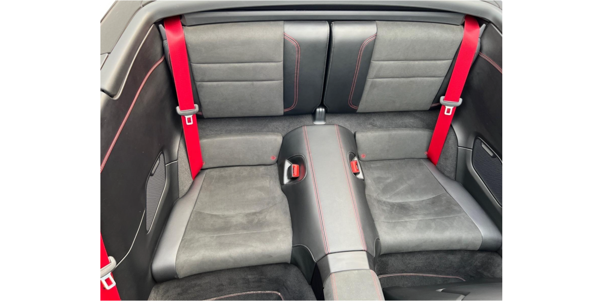 Porsche 911 992 GTS Cabrio Export EU Spec Auto