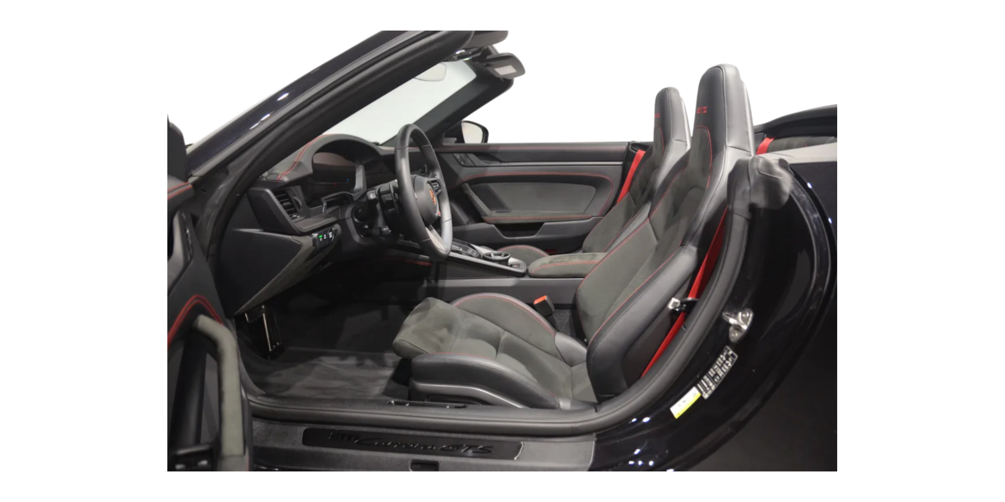 Porsche 911 992.2 GTS Cabrio Export EU Spec Auto