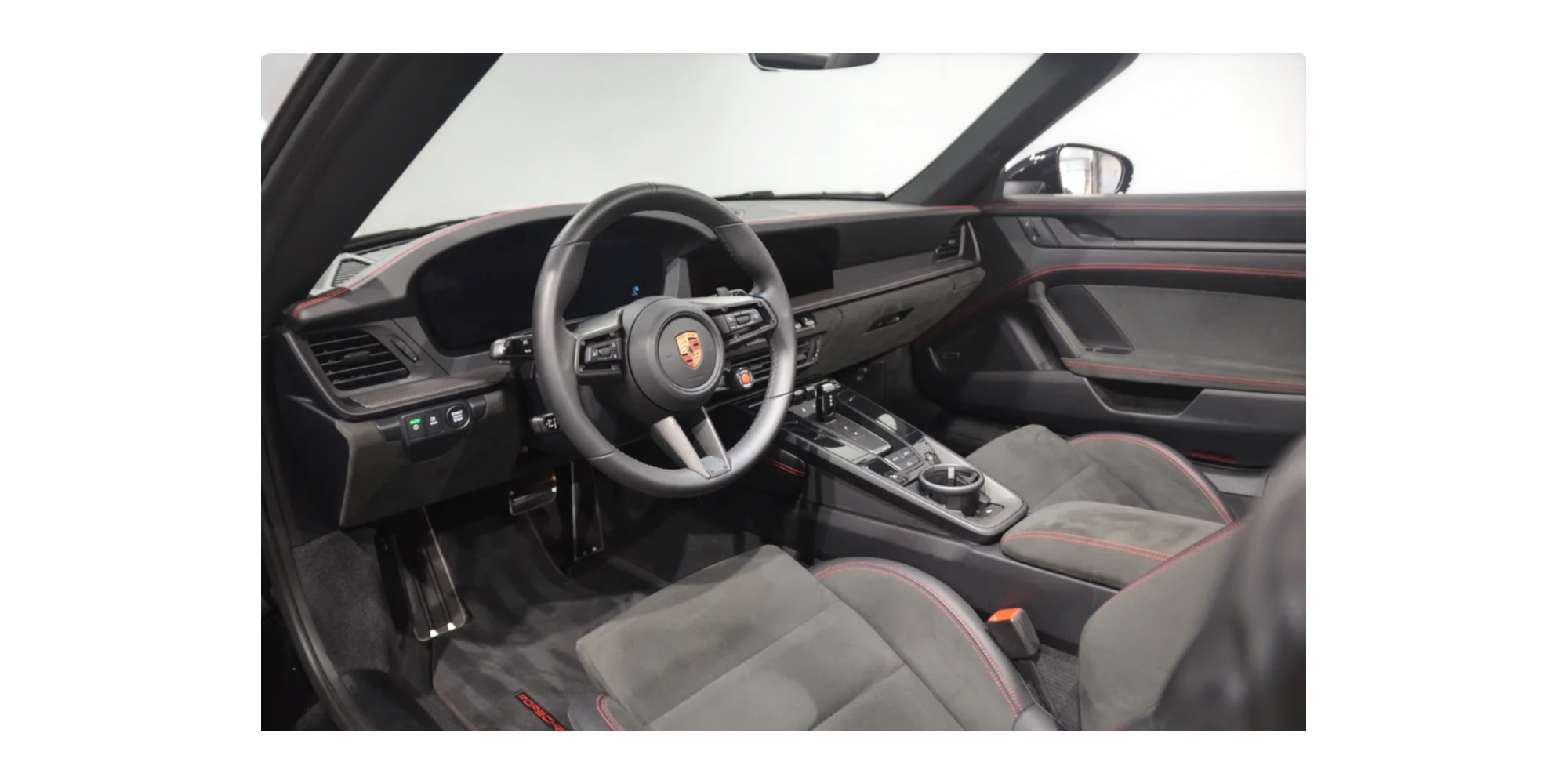 Porsche 911 992.2 GTS Cabrio Export EU Spec Auto