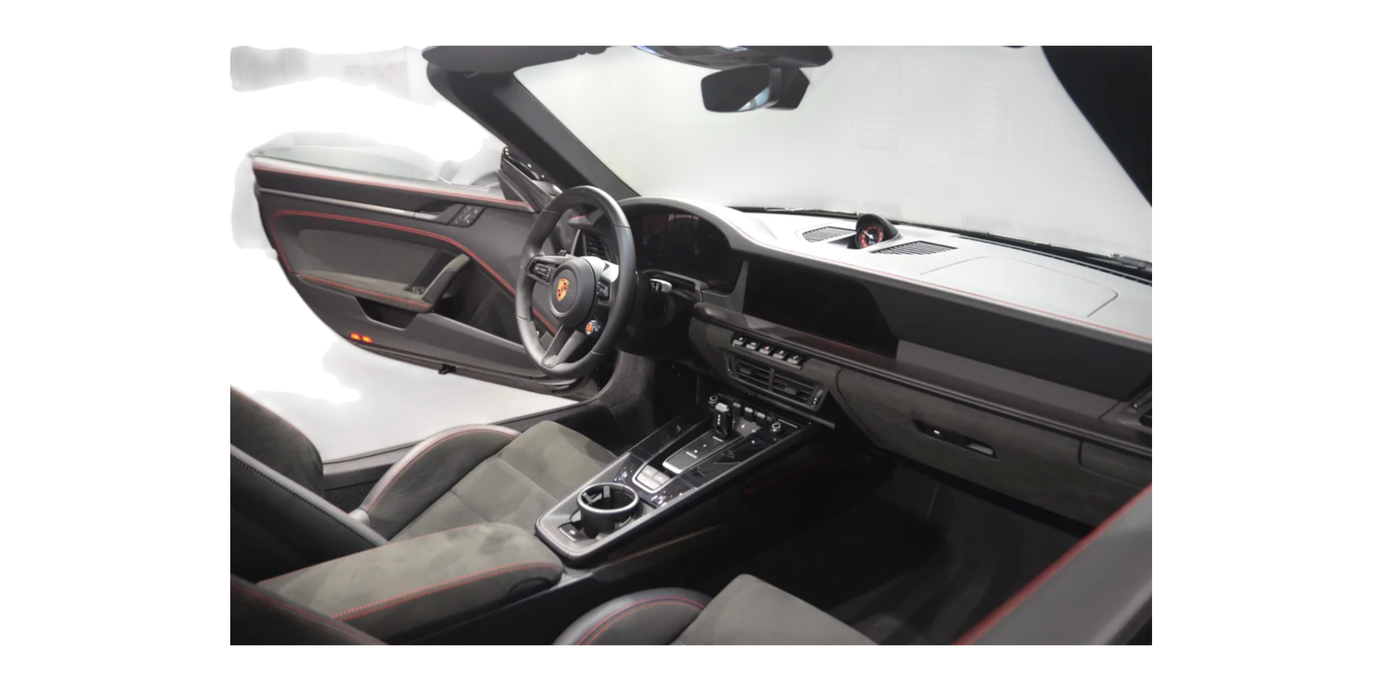 Porsche 911 992.2 GTS Cabrio Export EU Spec Auto