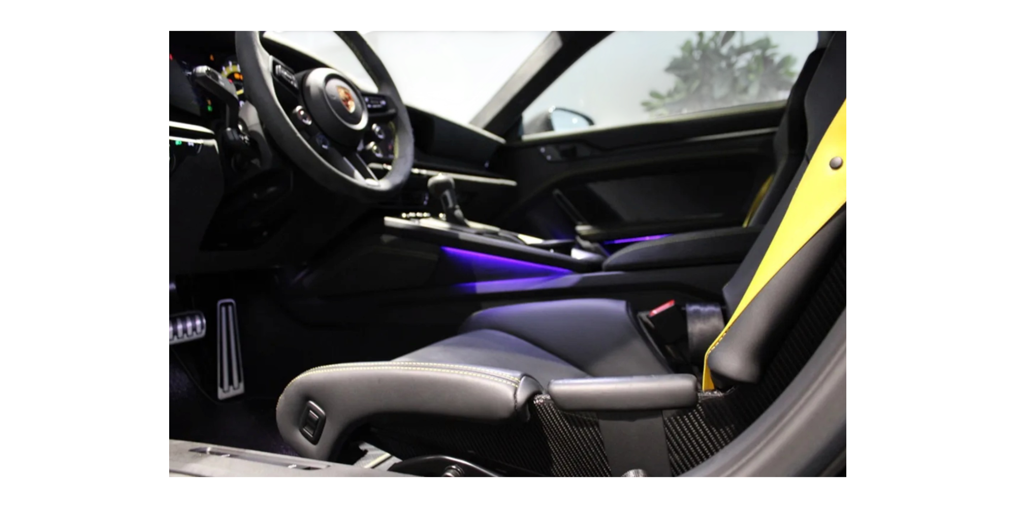 Modena Motors Porsche 911 992 GT3 RS Weissach Italia