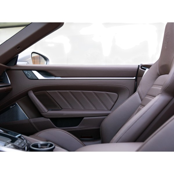 Porsche 911 992.2 GTS Cabrio Export EU Spec Auto
