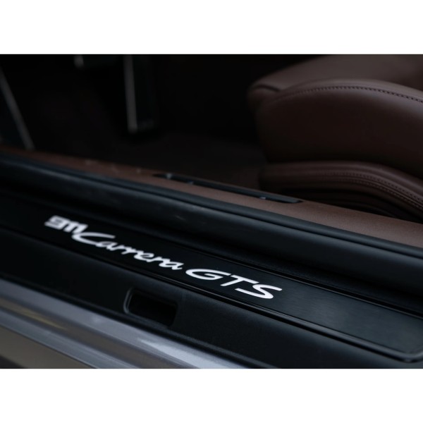 Porsche 911 992.2 GTS Cabrio Export EU Spec Auto