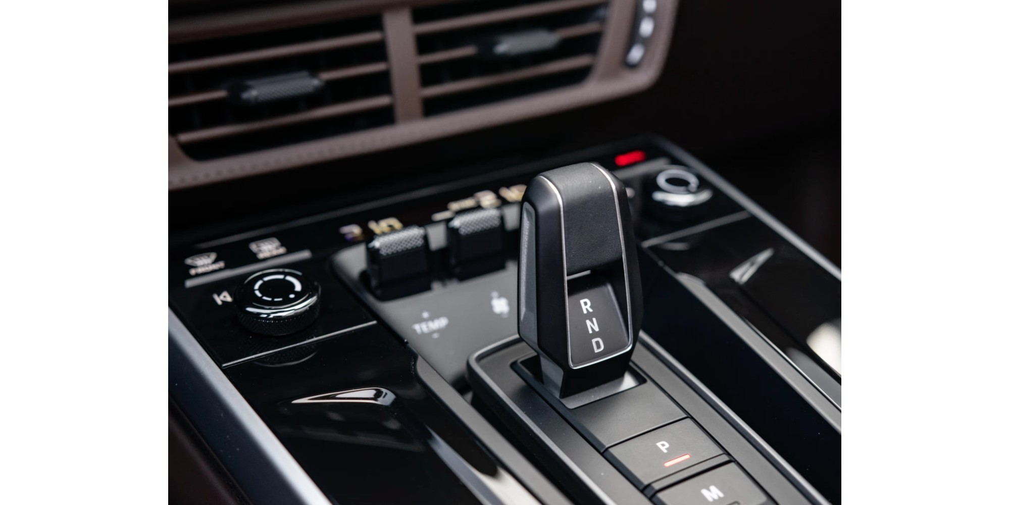 Porsche 911 992.2 GTS Cabrio Export EU Spec Auto