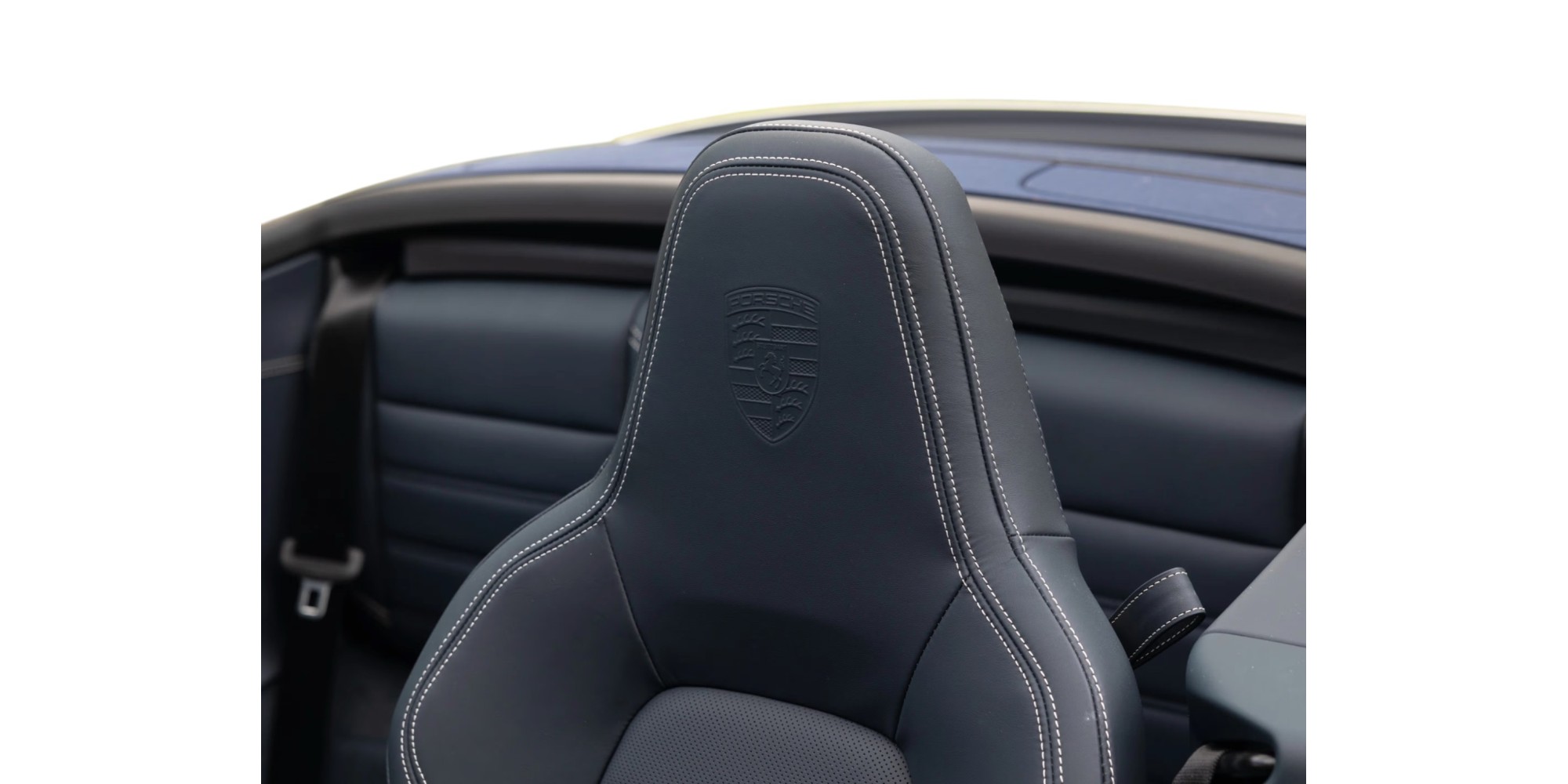 Porsche 911 992.2 4 GTS Cabrio Export EU Spec Auto