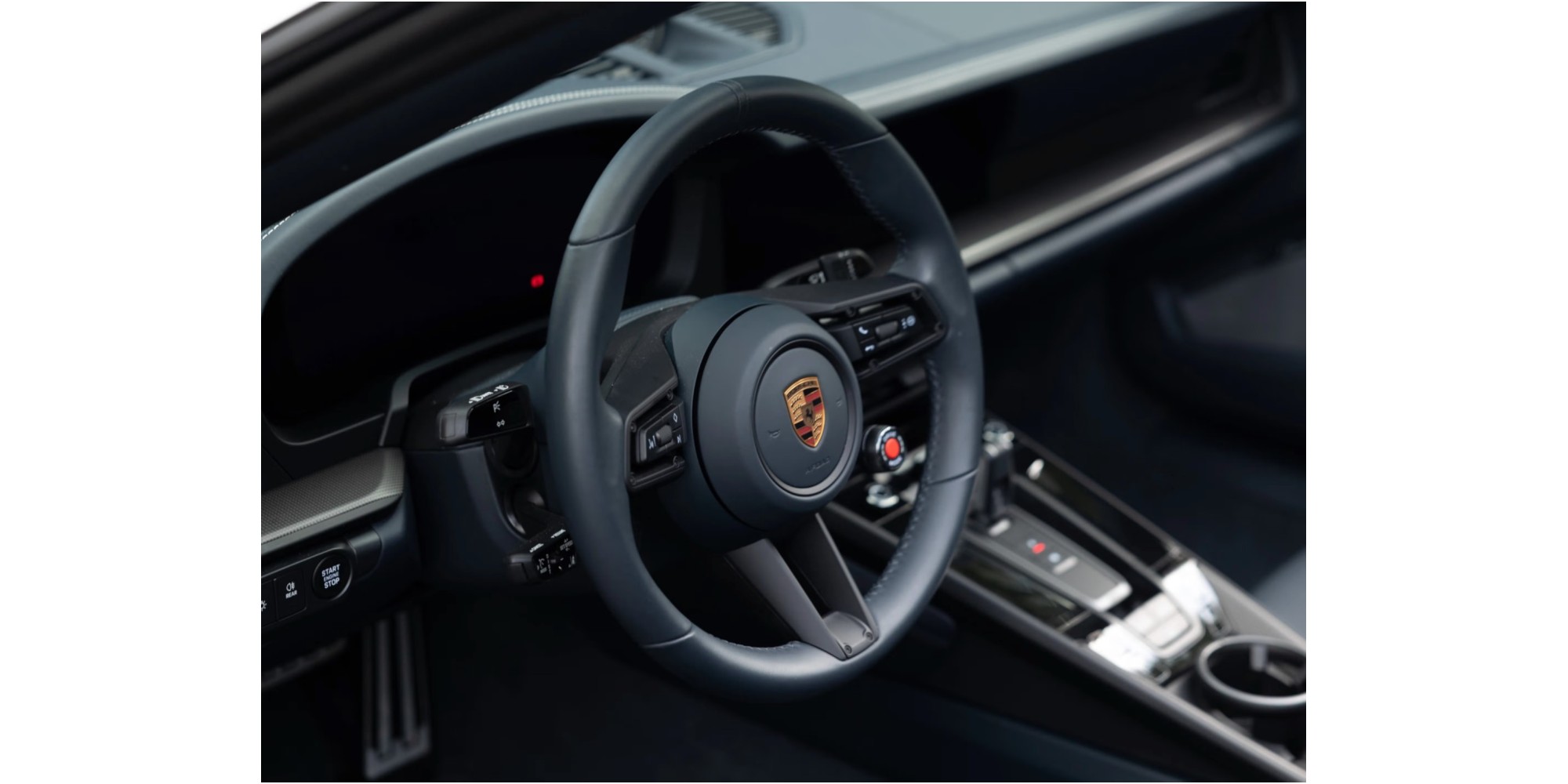 Porsche 911 992.2 4 GTS Cabrio Export EU Spec Auto