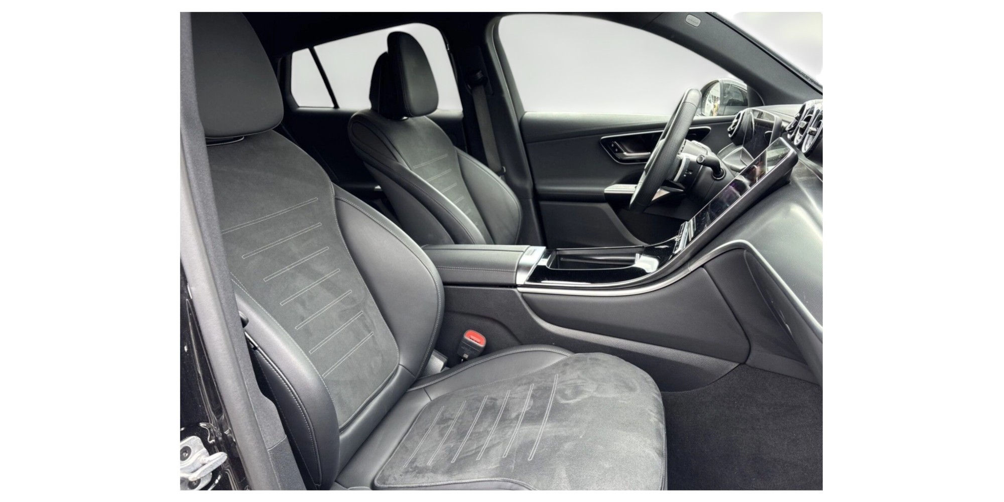 Mercedes-Benz GLC 220d Coupe 4MATIC - Sleek SUV Elegance